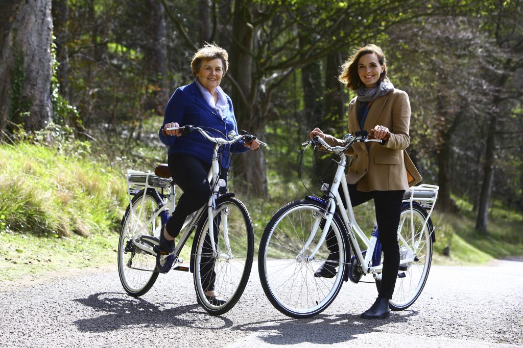 Victoria pendleton electric clearance bike halfords