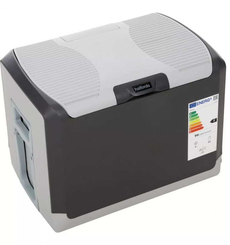 7 essential things to keep in your car this summer Halfords