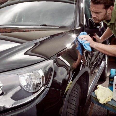 How to wash your car with less water - Halfords
