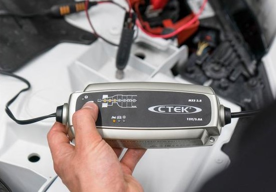 CTEK XS 0.8 Battery Charger - Get it dirt cheap!