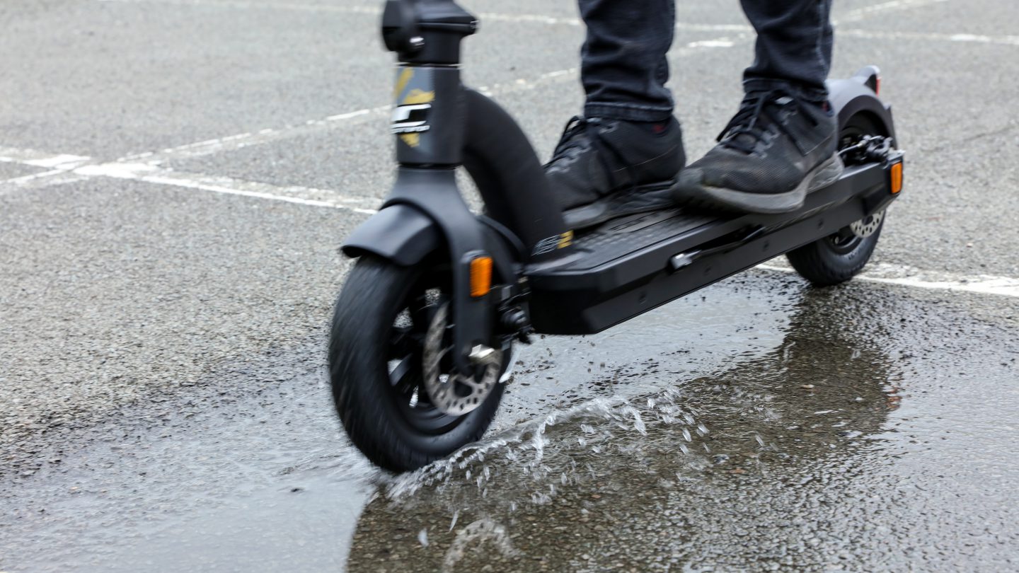 mi electric scooter halfords