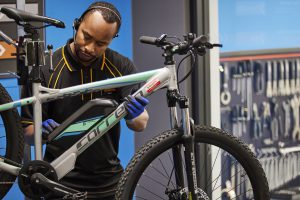 Halfords store bike checks