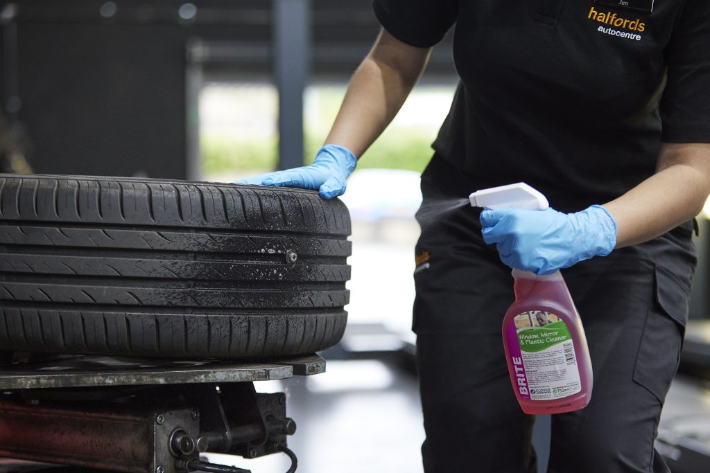 Puncture Repair with Slime Halfords