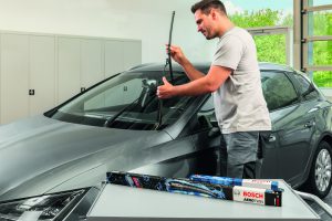 How to make your wiper blades last longer with Bosch Halfords