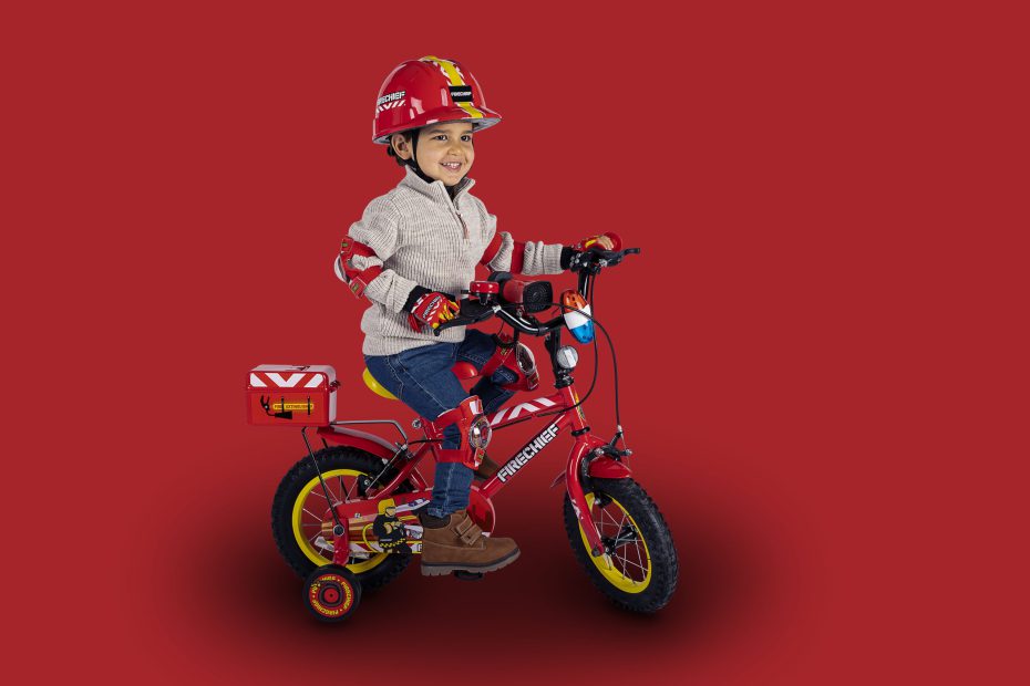 Halfords monster best sale truck bike