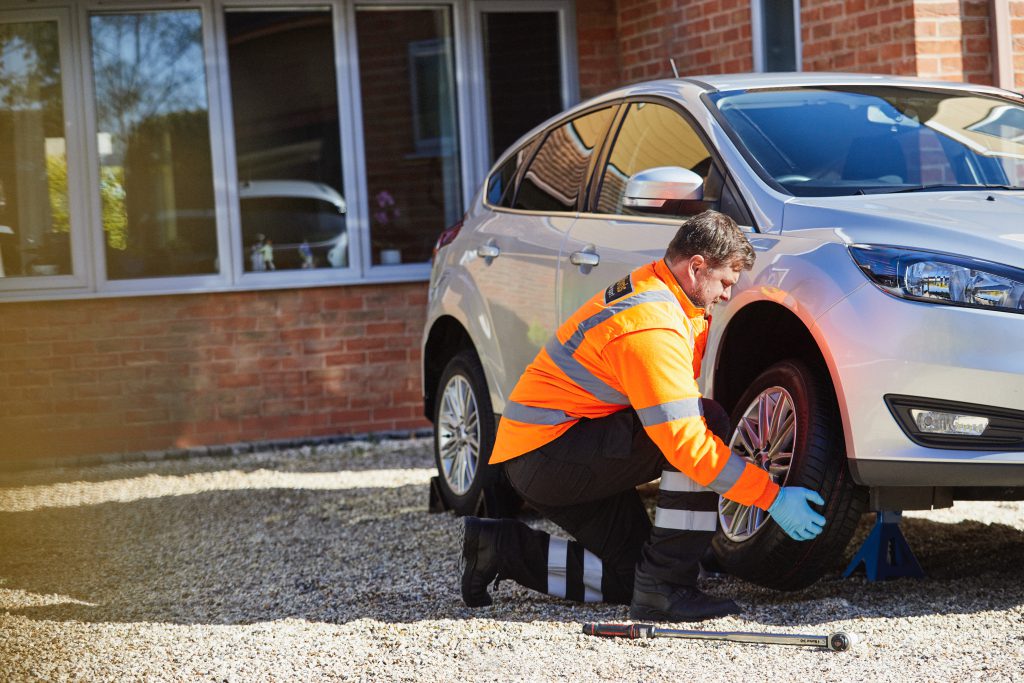 The Best Trolley Jacks | Halfords